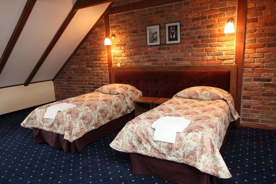 Hotel U Pietrzakow Zielonka  Esterno foto