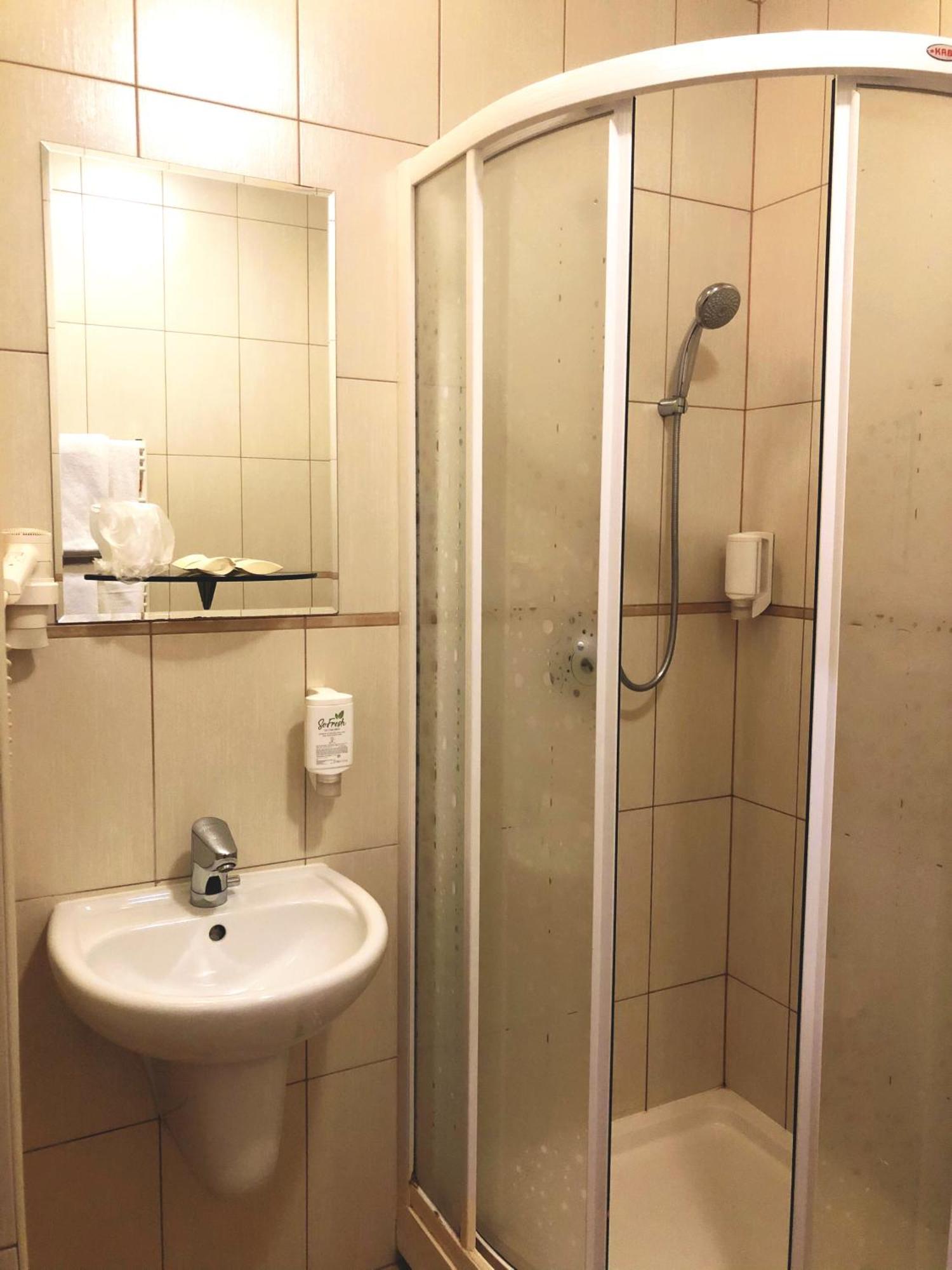Hotel U Pietrzakow Zielonka  Esterno foto